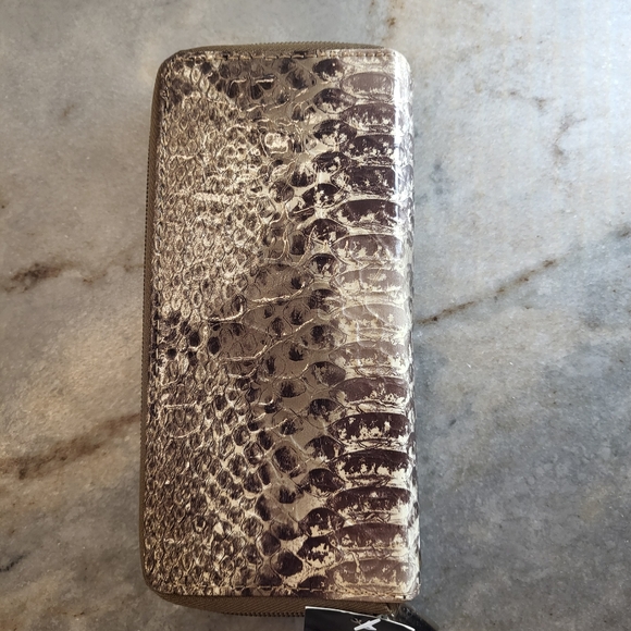 Wallet Clutch Faux leather Snake skin pattern. Double zipper. Brown beige. - Picture 2 of 6